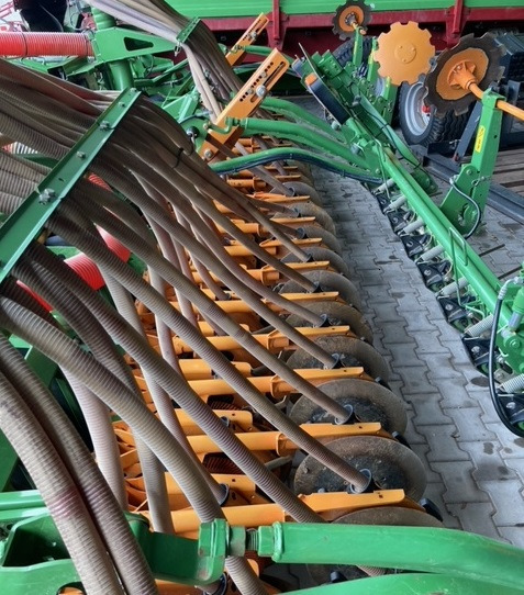 Amazone KG 6001-2   P2000 - Сеялка: снимка 2 Amazone KG 6001-2   P2000 - Сеялка: снимка 2