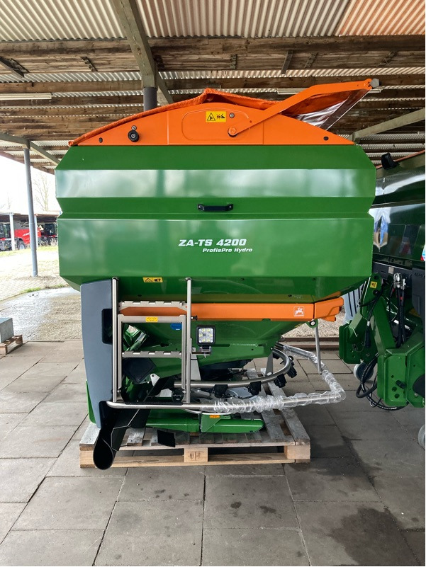 Amazone ZA-TS Hydro 4200 Ultra - Пръскачка: снимка 4 Amazone ZA-TS Hydro 4200 Ultra - Пръскачка: снимка 4