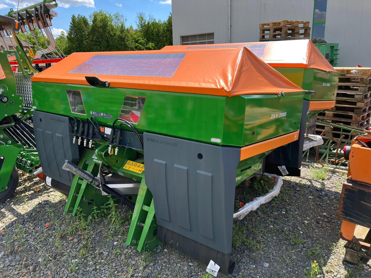 Amazone ZA-V 2000 Special - Тороразпръсквачка: снимка 1 Amazone ZA-V 2000 Special - Тороразпръсквачка: снимка 1