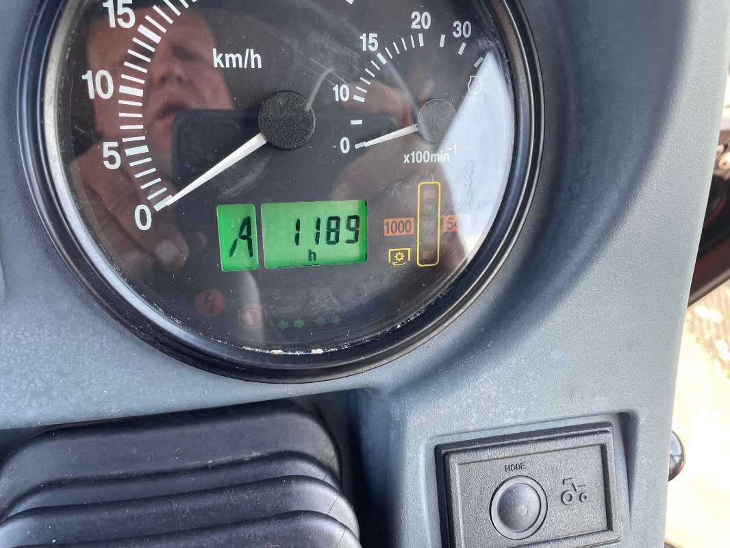 Belarus 920.4 - Трактор: снимка 2 Belarus 920.4 - Трактор: снимка 2