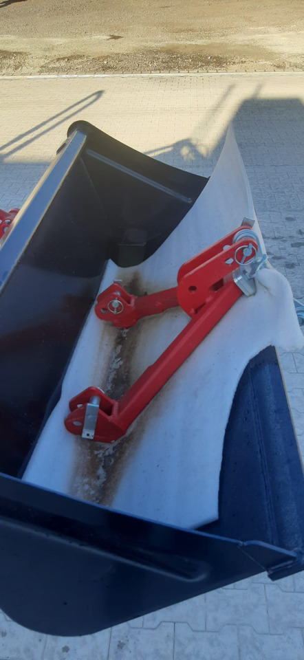 Branson Branson 2505H - Трактор: снимка 3 Branson Branson 2505H - Трактор: снимка 3