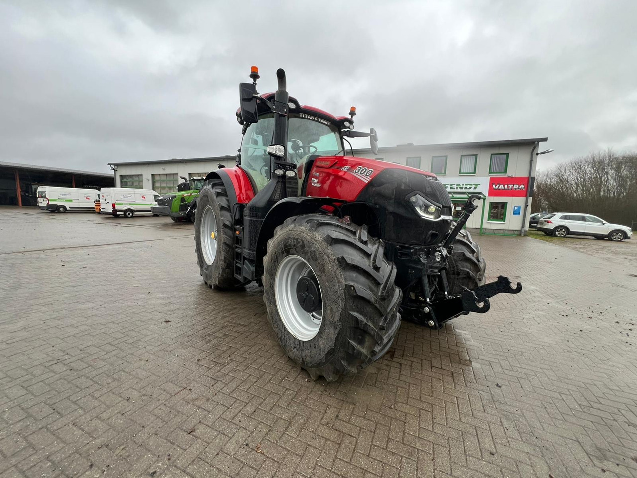 Case IH Optum 300 - Трактор: снимка 1 Case IH Optum 300 - Трактор: снимка 1