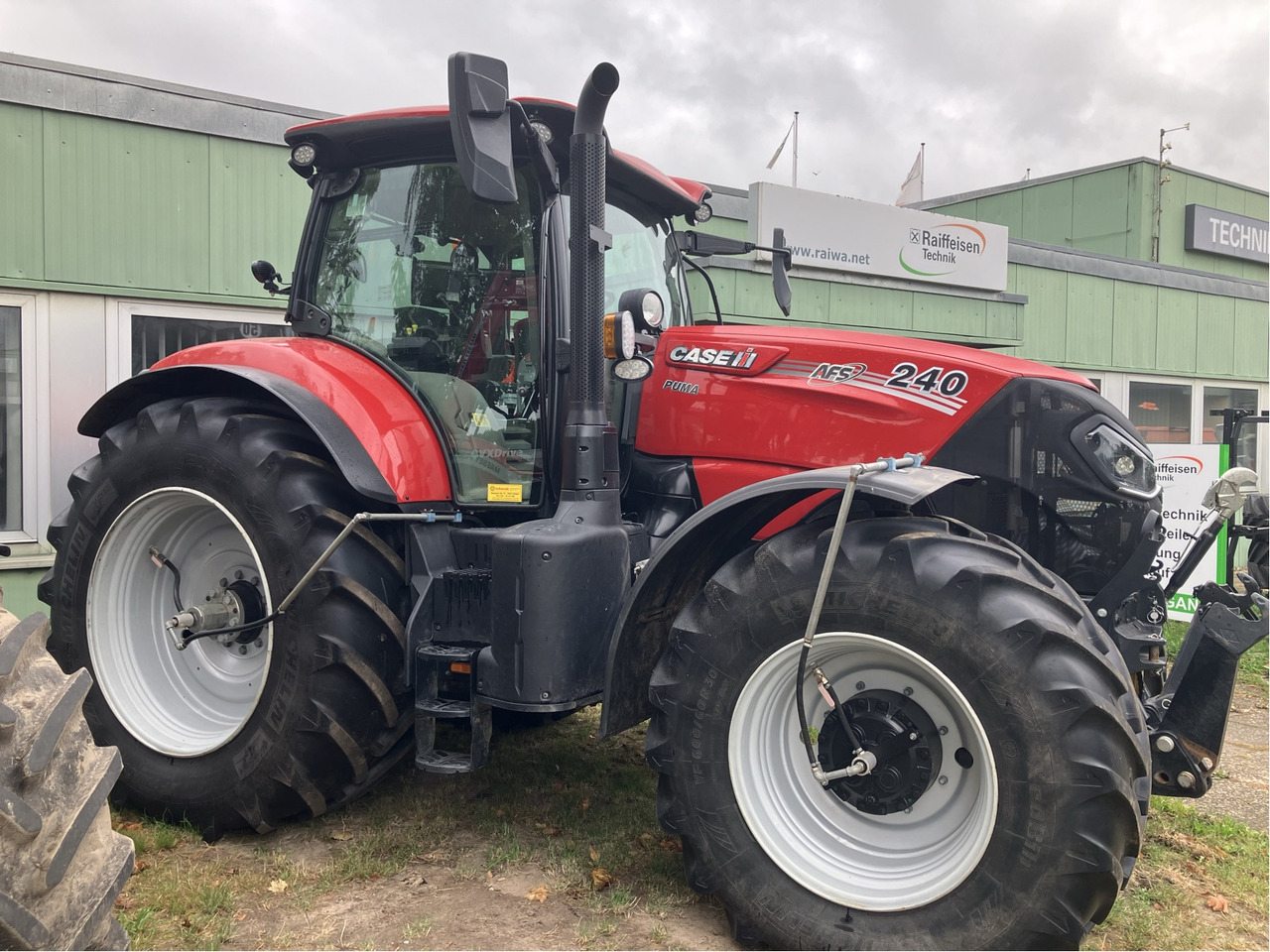 Case IH Puma 240 CVX - Трактор: снимка 1 Case IH Puma 240 CVX - Трактор: снимка 1