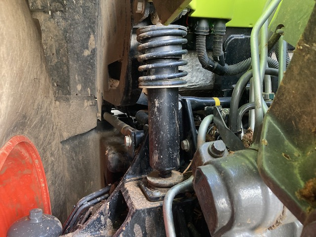 Трактор Claas Axion 830: снимка 12 Трактор Claas Axion 830: снимка 12