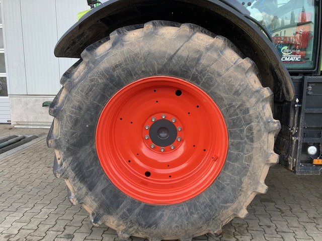 Трактор Claas Axion 830: снимка 11 Трактор Claas Axion 830: снимка 11