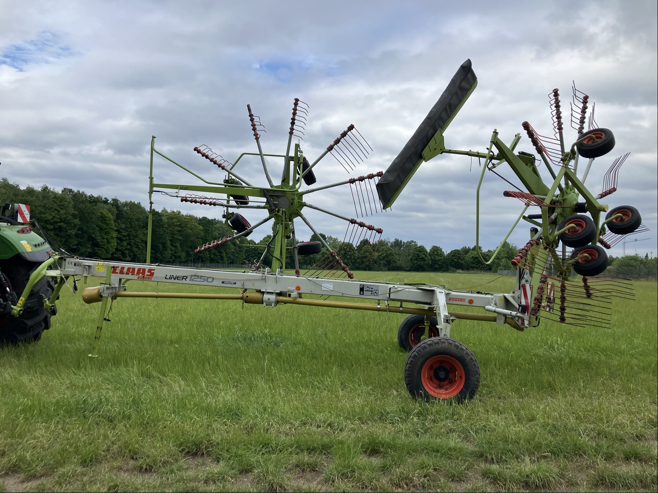 Claas Liner 1250 Profil - Гребло/ Сенообръщачка: снимка 1 Claas Liner 1250 Profil - Гребло/ Сенообръщачка: снимка 1