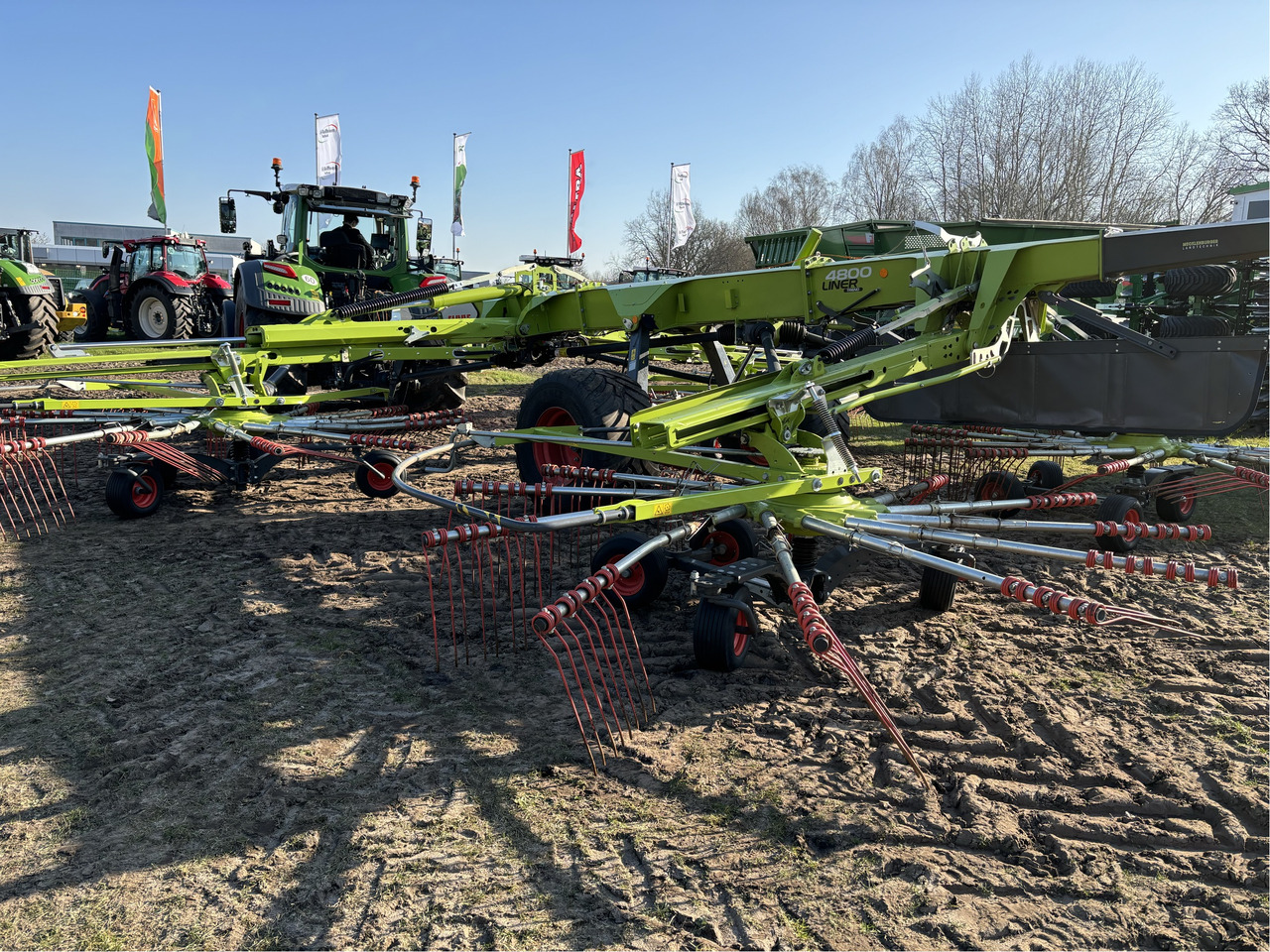Claas Liner 4800 Trend - Гребло/ Сенообръщачка: снимка 3 Claas Liner 4800 Trend - Гребло/ Сенообръщачка: снимка 3