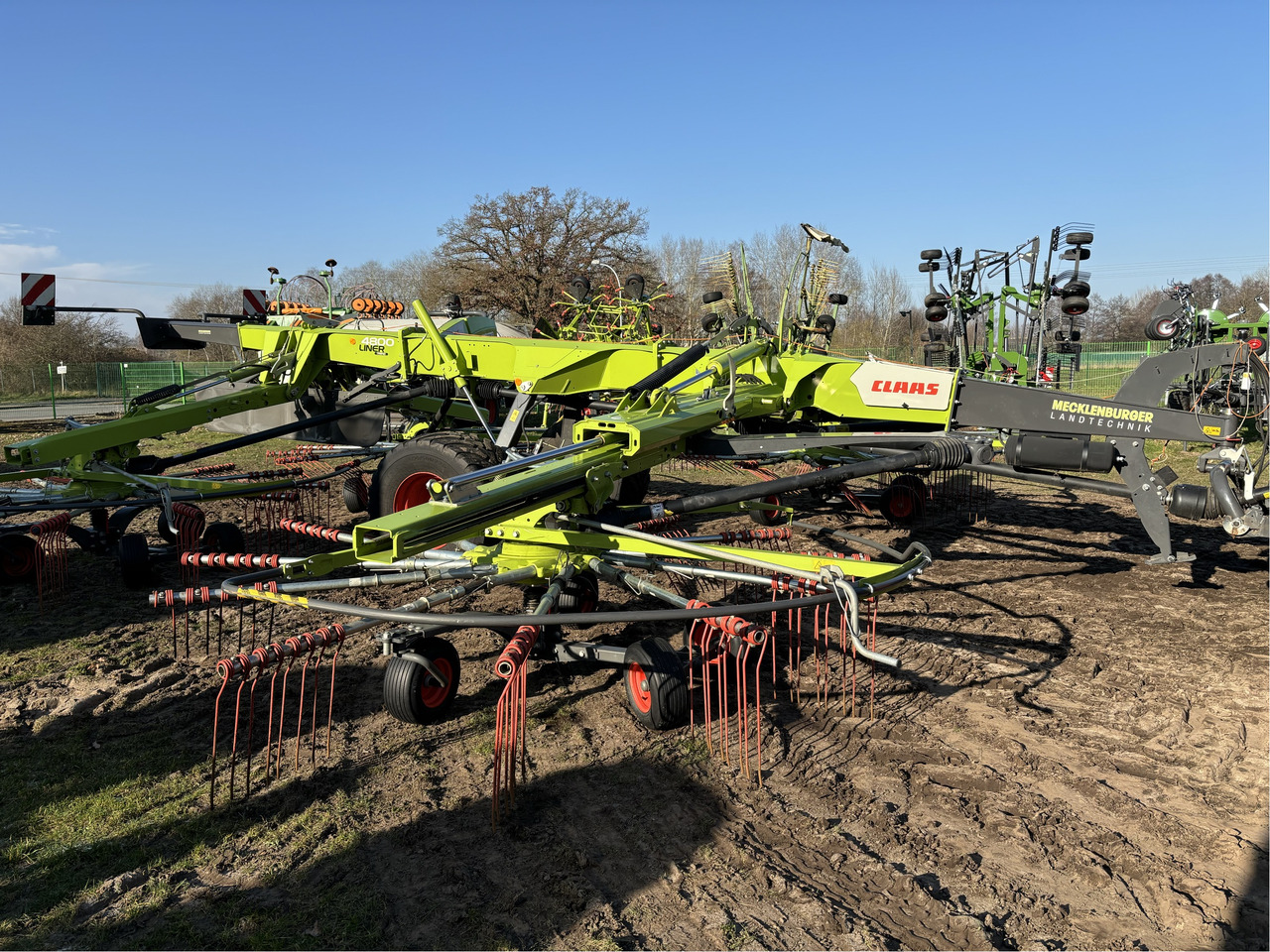 Claas Liner 4800 Trend - Гребло/ Сенообръщачка: снимка 4 Claas Liner 4800 Trend - Гребло/ Сенообръщачка: снимка 4