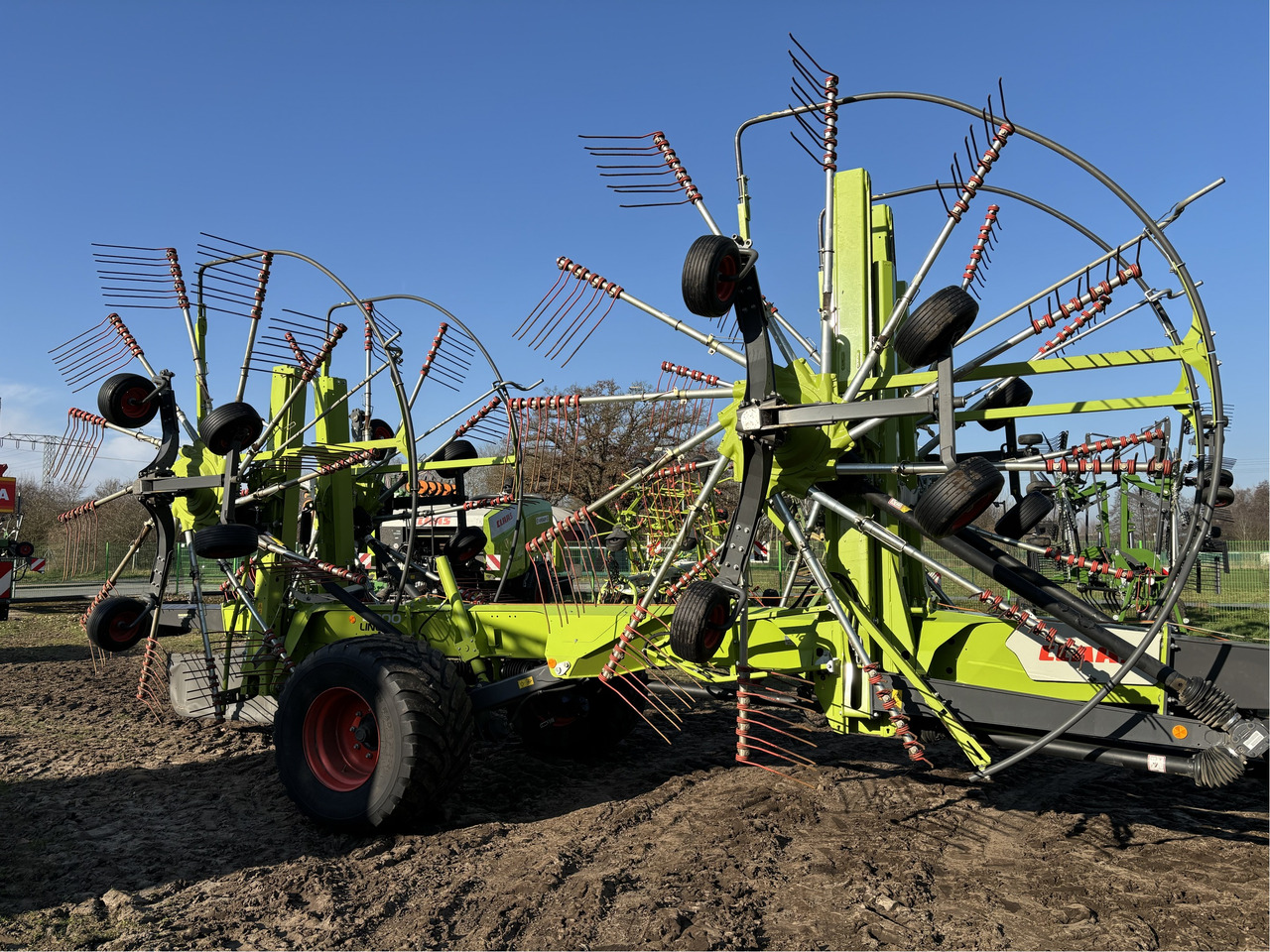 Claas Liner 4800 Trend - Гребло/ Сенообръщачка: снимка 1 Claas Liner 4800 Trend - Гребло/ Сенообръщачка: снимка 1