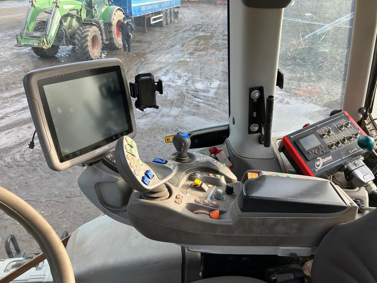 Deutz-Fahr 9340 TTV - Трактор: снимка 1 Deutz-Fahr 9340 TTV - Трактор: снимка 1