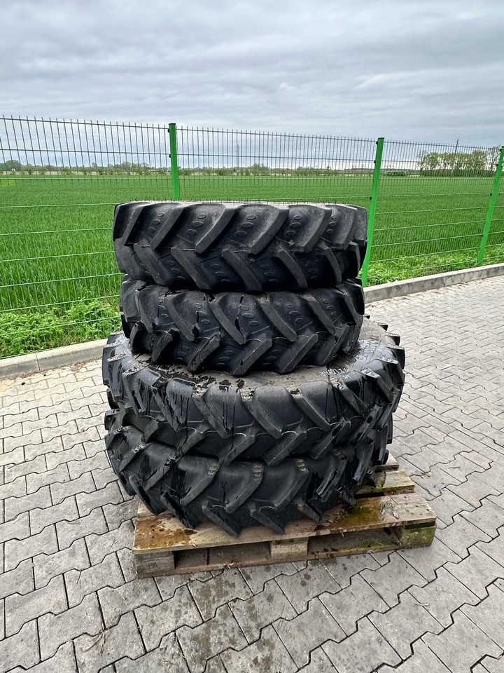 Deutz-Fahr Pflegeräd. 280/85R24 270/95R36 - Трактор: снимка 1 Deutz-Fahr Pflegeräd. 280/85R24 270/95R36 - Трактор: снимка 1