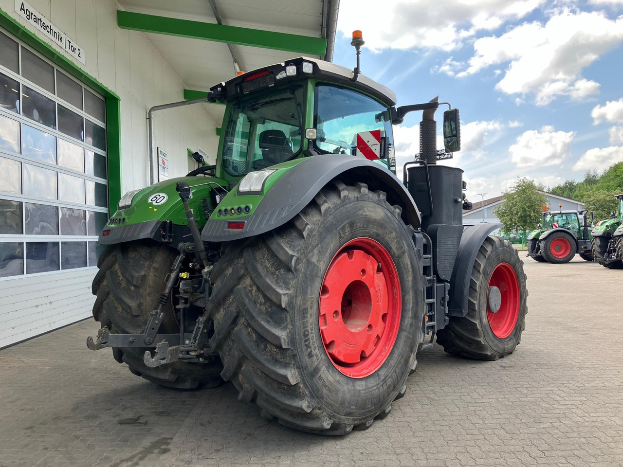 Fendt 1050 Vario Gen2 Profi Plus - Трактор: снимка 5 Fendt 1050 Vario Gen2 Profi Plus - Трактор: снимка 5