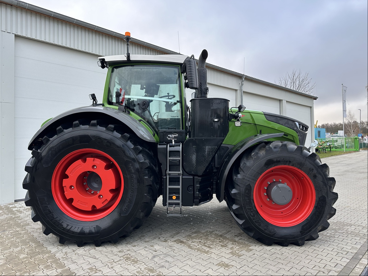 Fendt 1050 Vario Gen3 - Трактор: снимка 3 Fendt 1050 Vario Gen3 - Трактор: снимка 3