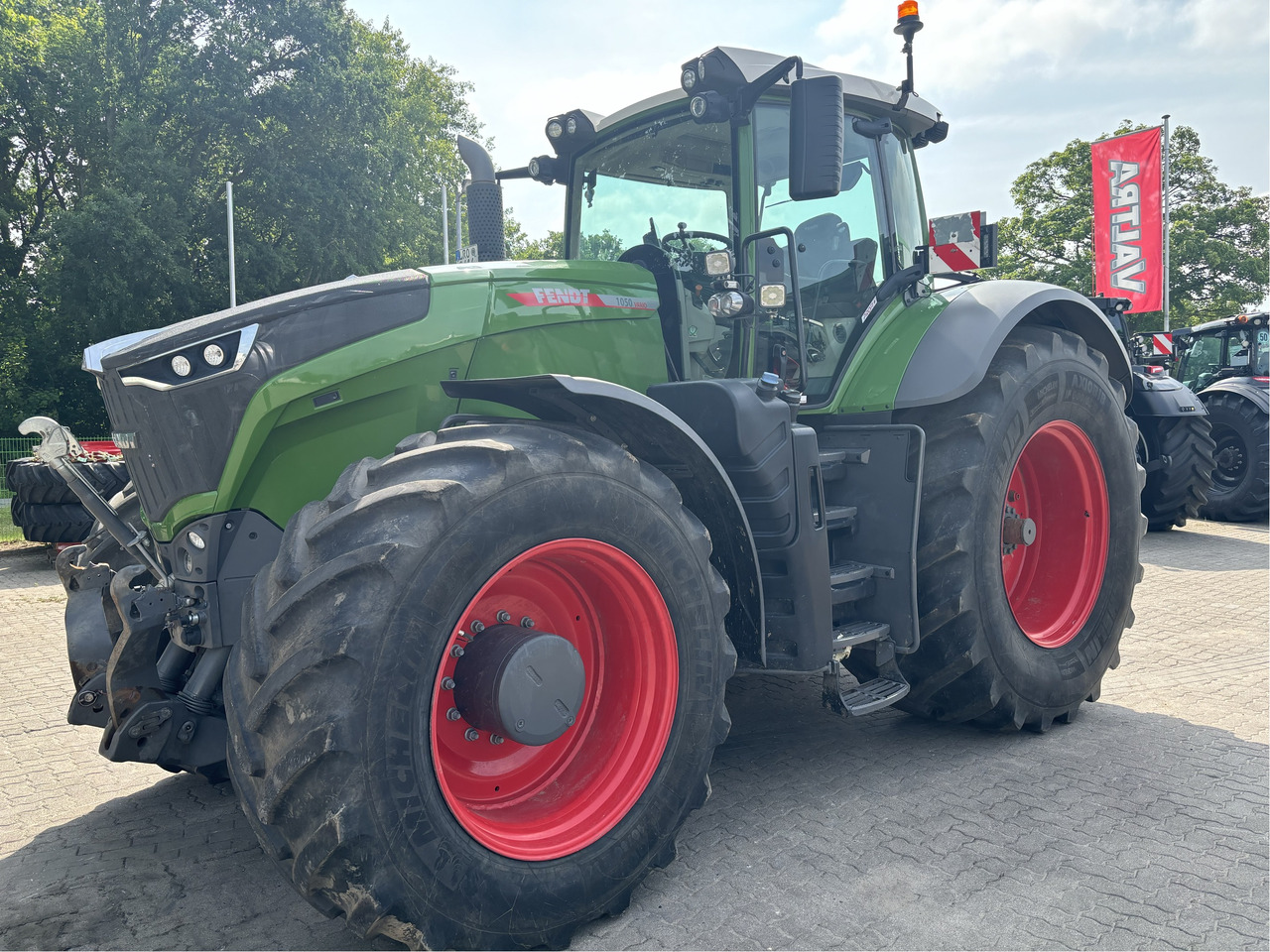Fendt 1050 Vario Gen3 Profi - Трактор: снимка 1 Fendt 1050 Vario Gen3 Profi - Трактор: снимка 1