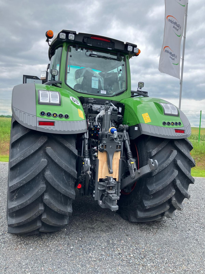 Fendt 1050 Vario Gen3 Profi Setting - Трактор: снимка 2 Fendt 1050 Vario Gen3 Profi Setting - Трактор: снимка 2