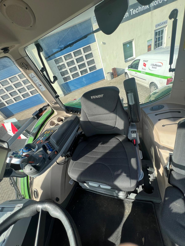 Fendt 1050 Vario - Трактор: снимка 2 Fendt 1050 Vario - Трактор: снимка 2