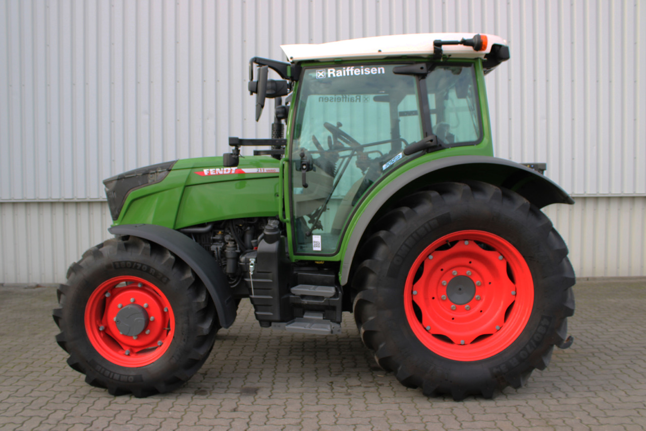 Fendt 211S Vario Gen3 Power Sett2 - Трактор: снимка 1 Fendt 211S Vario Gen3 Power Sett2 - Трактор: снимка 1