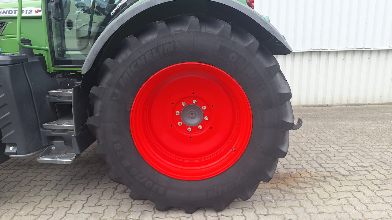 Fendt 512 Vario S4 PowerPlus - Трактор: снимка 3 Fendt 512 Vario S4 PowerPlus - Трактор: снимка 3