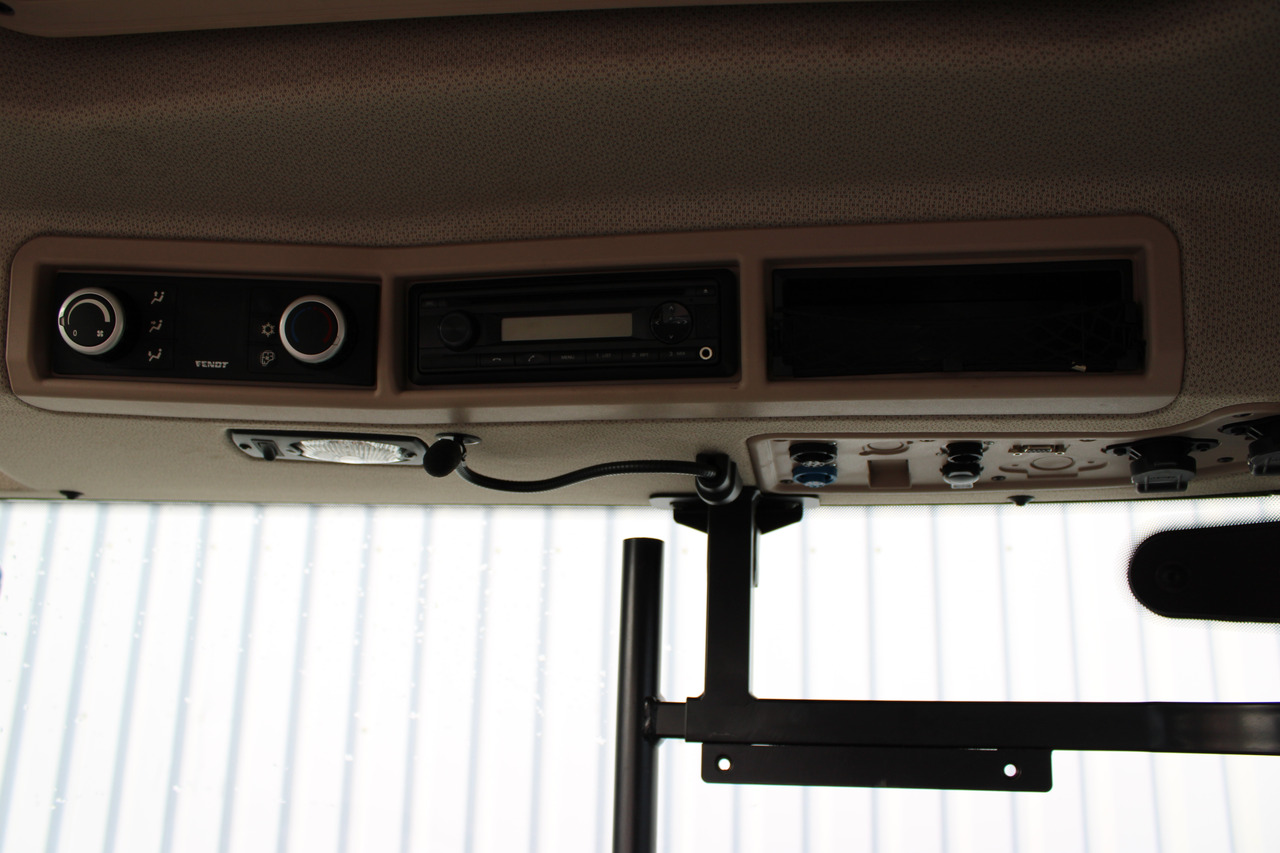 Fendt 516 Vario S4 PowerPlus - Трактор: снимка 3 Fendt 516 Vario S4 PowerPlus - Трактор: снимка 3