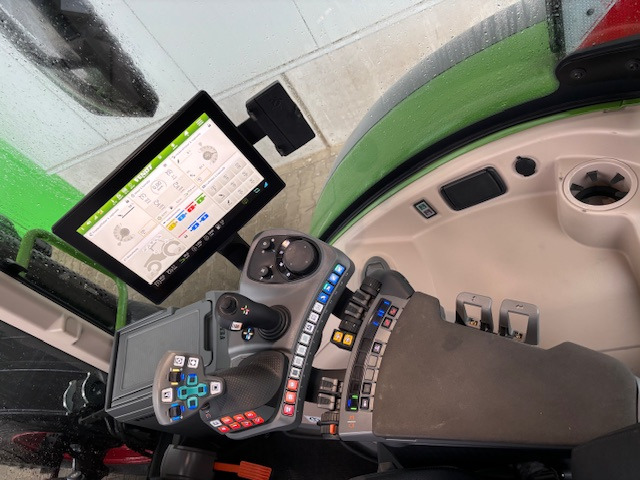 Fendt 618 Vario Power Setting2 - Трактор: снимка 4 Fendt 618 Vario Power Setting2 - Трактор: снимка 4