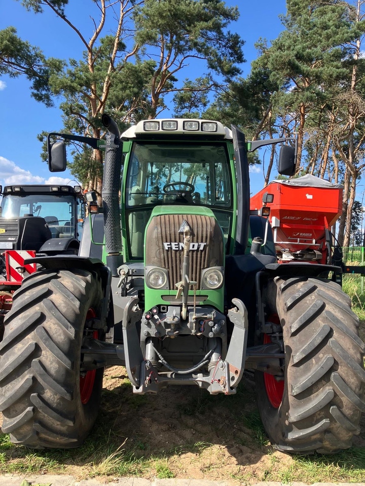 Fendt 712 Vario - Трактор: снимка 4 Fendt 712 Vario - Трактор: снимка 4