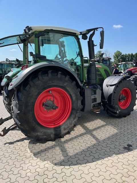 Fendt 718 V S4 - Трактор: снимка 4 Fendt 718 V S4 - Трактор: снимка 4