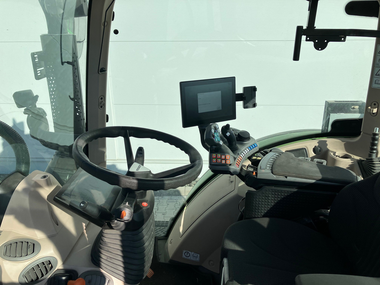 Fendt 718 Vario Gen6 Power Setting2 - Трактор: снимка 2 Fendt 718 Vario Gen6 Power Setting2 - Трактор: снимка 2