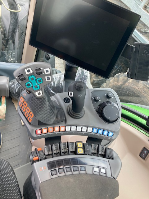 Fendt 718 Vario Gen6 Profi Setting2 - Трактор: снимка 3 Fendt 718 Vario Gen6 Profi Setting2 - Трактор: снимка 3
