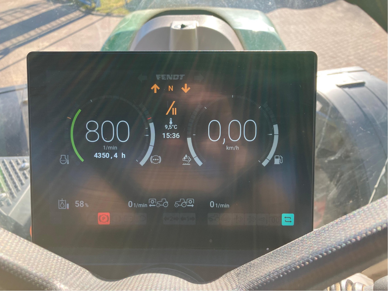 Fendt 718 Vario Gen6 ProfiPlus - Трактор: снимка 2 Fendt 718 Vario Gen6 ProfiPlus - Трактор: снимка 2