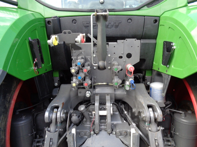 Трактор Fendt 720 Vario S4 Power: снимка 13 Трактор Fendt 720 Vario S4 Power: снимка 13