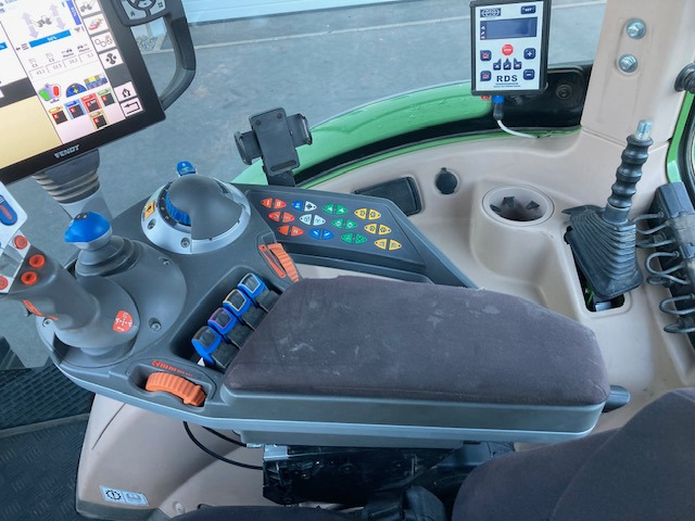 Fendt 720 Vario S4 Profi - Трактор: снимка 4 Fendt 720 Vario S4 Profi - Трактор: снимка 4