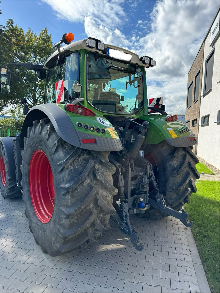 Fendt 724 Gen6 ProfiPlus - Трактор: снимка 4 Fendt 724 Gen6 ProfiPlus - Трактор: снимка 4