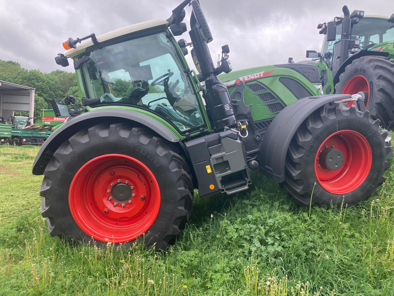 Fendt 724 Vario Gen6 Profi Setting2 - Трактор: снимка 1 Fendt 724 Vario Gen6 Profi Setting2 - Трактор: снимка 1