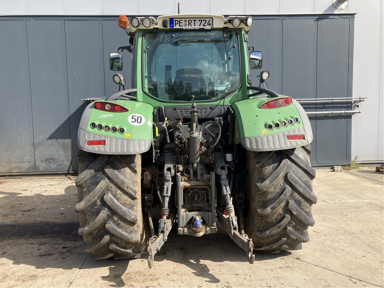 Трактор Fendt 724 Vario SCR: снимка 7