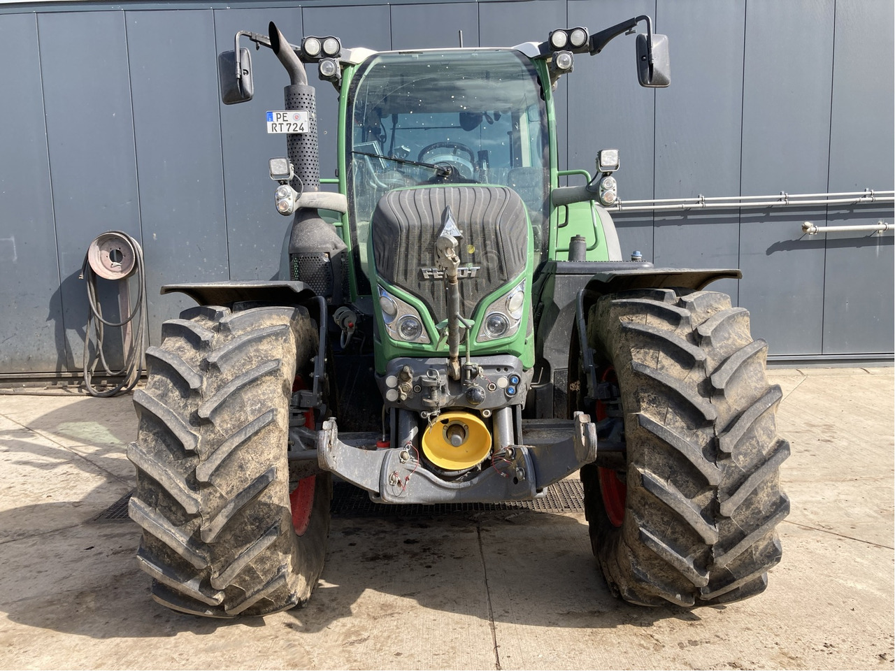 Трактор Fendt 724 Vario SCR: снимка 9