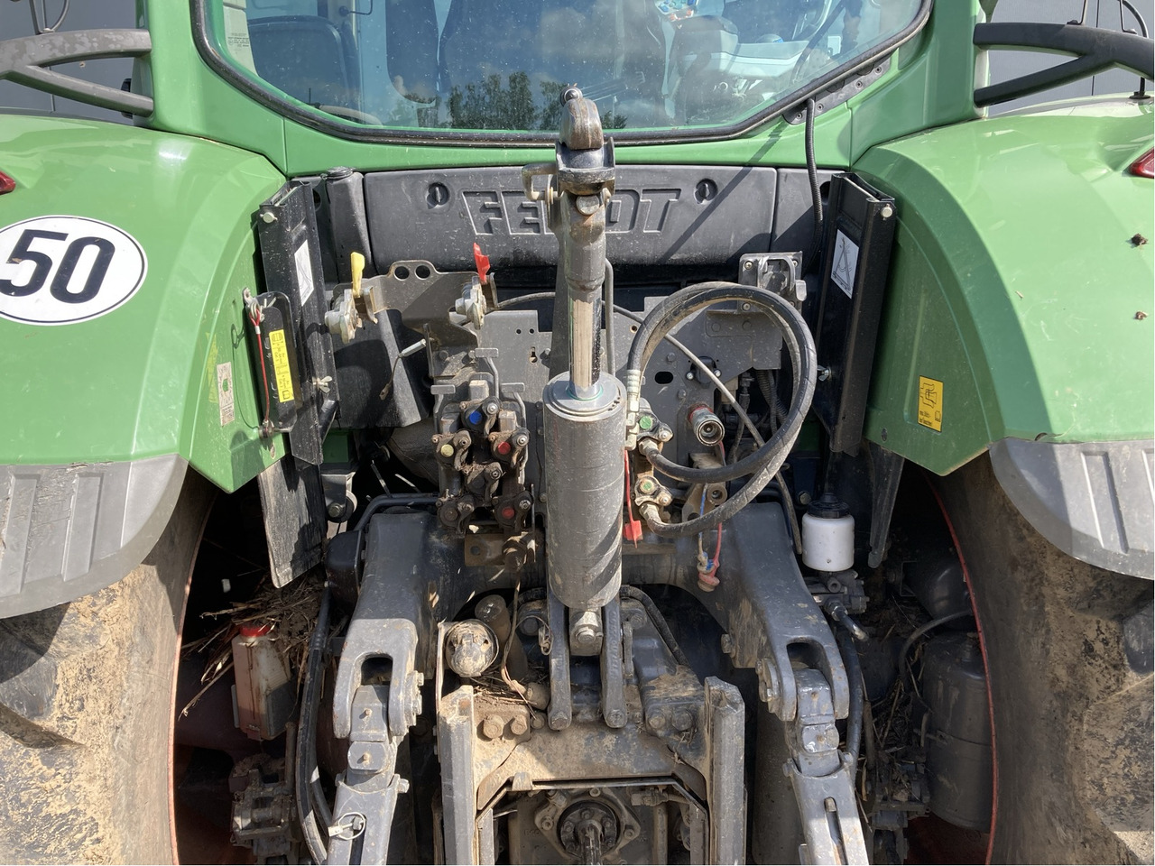 Fendt 724 Vario SCR - Трактор: снимка 5 Fendt 724 Vario SCR - Трактор: снимка 5