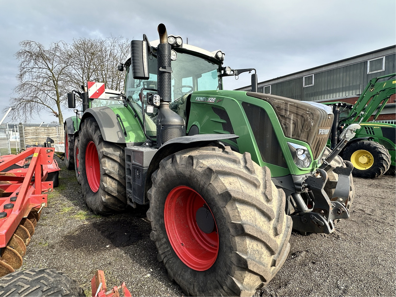 Fendt 828 S4 Profi Plus - Трактор: снимка 4 Fendt 828 S4 Profi Plus - Трактор: снимка 4