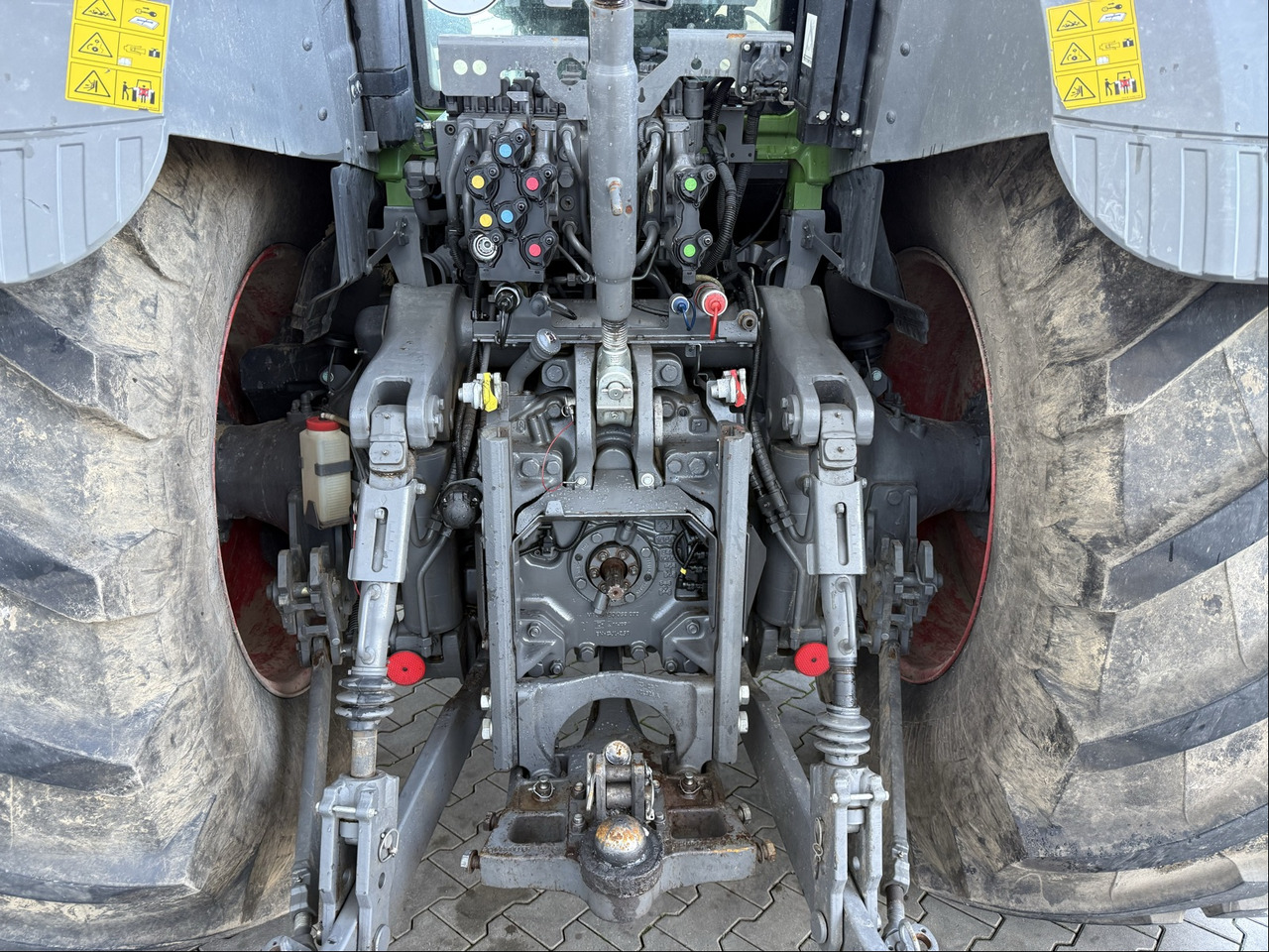 Fendt 828 Vario ProfiPlus Motor NEU - Трактор: снимка 4 Fendt 828 Vario ProfiPlus Motor NEU - Трактор: снимка 4