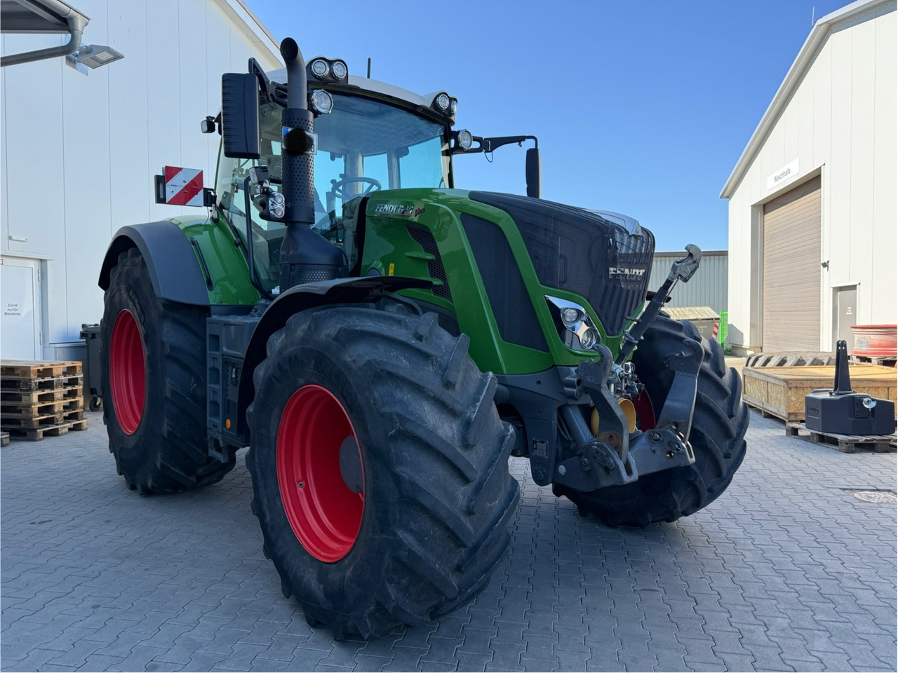 Fendt 828 Vario ProfiPlus Motor NEU - Трактор: снимка 1 Fendt 828 Vario ProfiPlus Motor NEU - Трактор: снимка 1