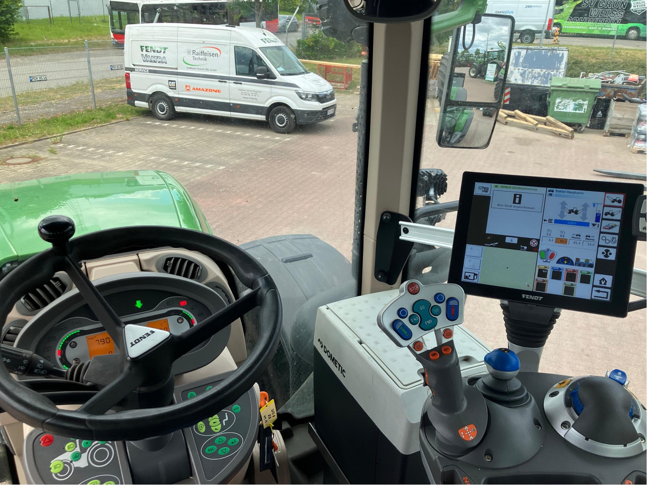 Fendt 828 Vario S4 ProfiPlus - Трактор: снимка 3 Fendt 828 Vario S4 ProfiPlus - Трактор: снимка 3