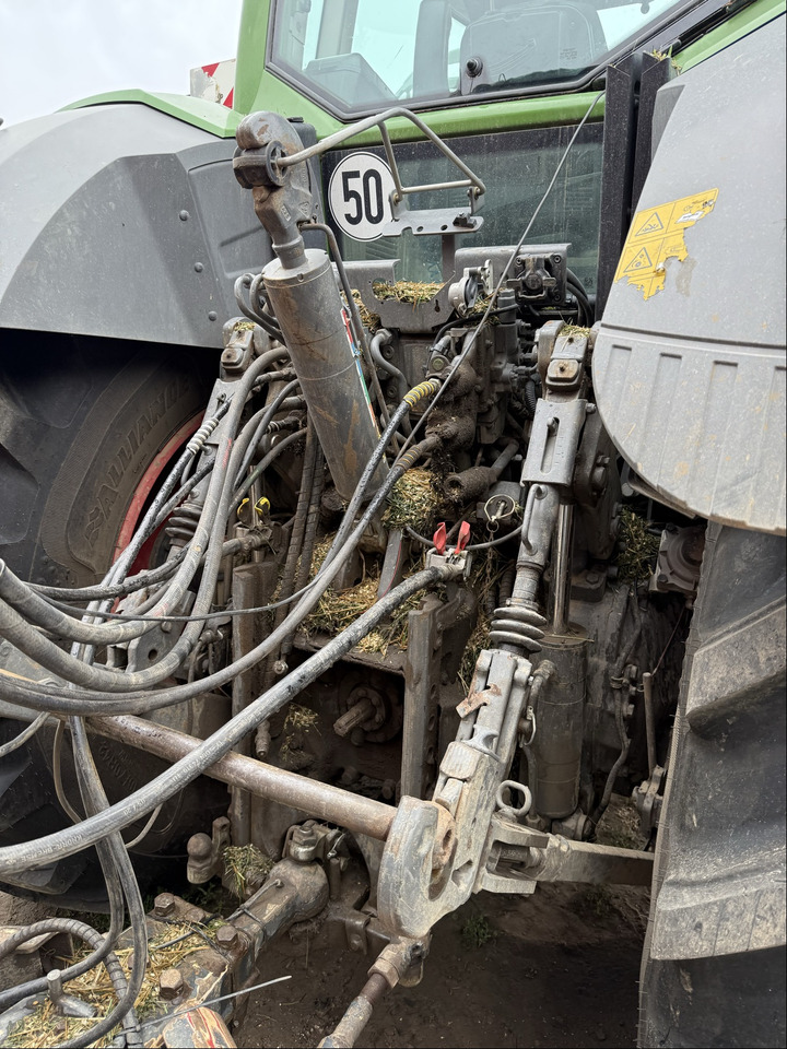 Fendt 828 Vario S4 ProfiPlus - Трактор: снимка 5 Fendt 828 Vario S4 ProfiPlus - Трактор: снимка 5