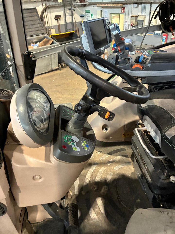 Fendt 828 Vario SCR ProfiPlus - Трактор: снимка 3 Fendt 828 Vario SCR ProfiPlus - Трактор: снимка 3