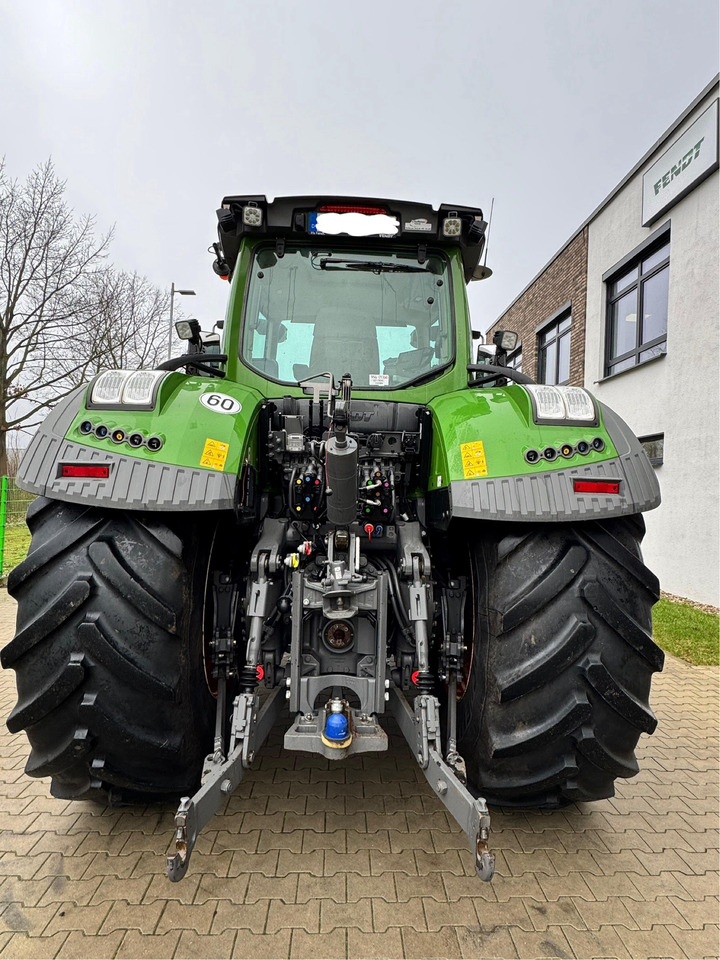 Fendt 933 Vario Gen6 Profi Plus - Трактор: снимка 5 Fendt 933 Vario Gen6 Profi Plus - Трактор: снимка 5