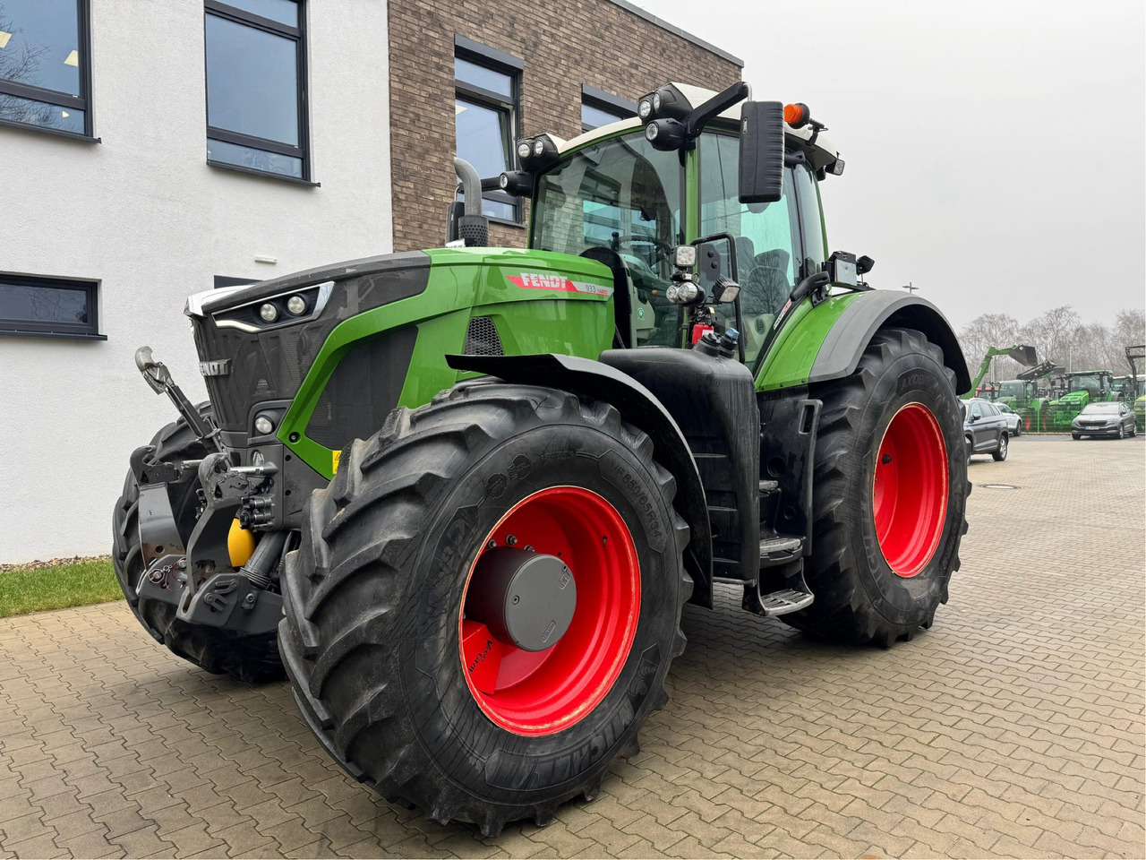 Fendt 933 Vario Gen6 Profi Plus - Трактор: снимка 1 Fendt 933 Vario Gen6 Profi Plus - Трактор: снимка 1