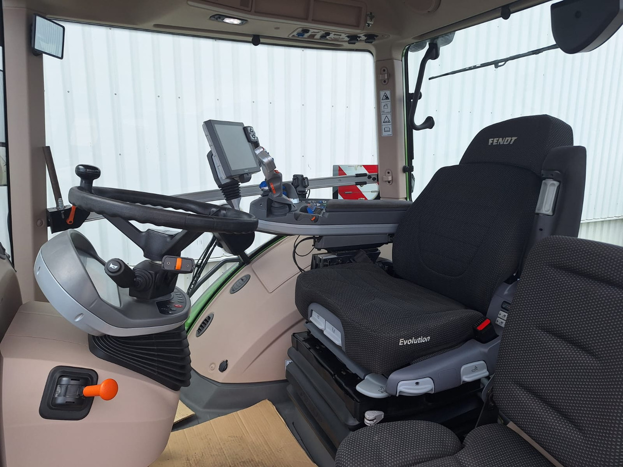 Fendt 942 Vario Gen6 ProfiPlus - Трактор: снимка 5 Fendt 942 Vario Gen6 ProfiPlus - Трактор: снимка 5