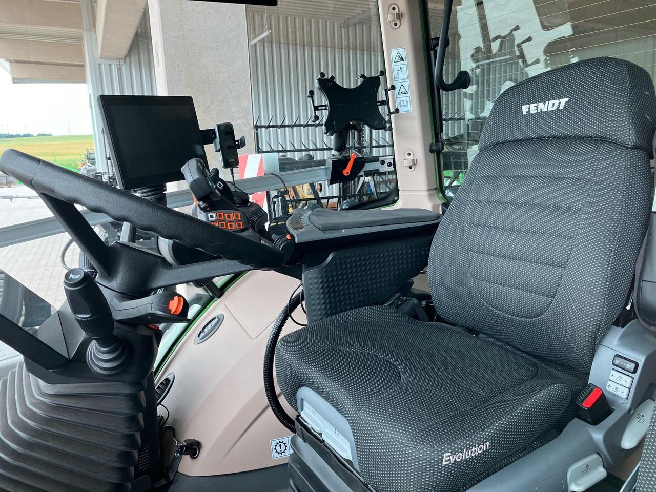 Fendt 942 Vario Gen7 Profi Setting2 - Трактор: снимка 3 Fendt 942 Vario Gen7 Profi Setting2 - Трактор: снимка 3