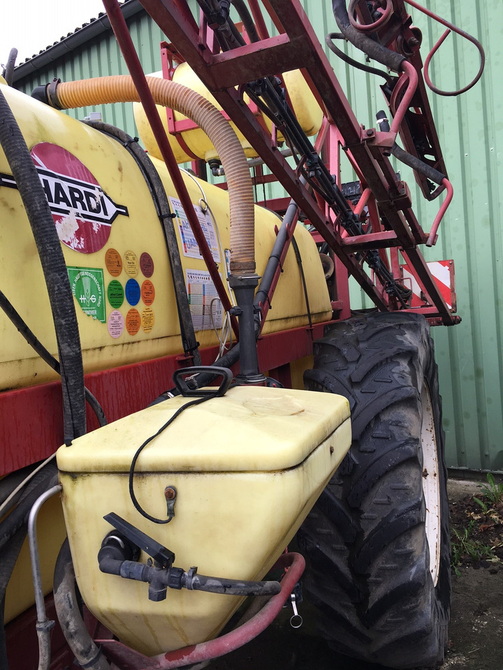 Hardi 3500 - Пръскачка: снимка 3 Hardi 3500 - Пръскачка: снимка 3