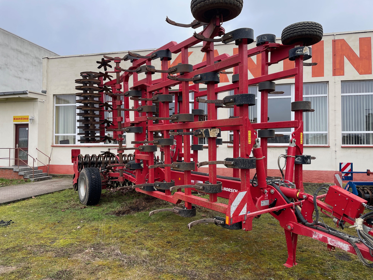 Horsch Tiger 8 XL - Култиватор: снимка 1 Horsch Tiger 8 XL - Култиватор: снимка 1