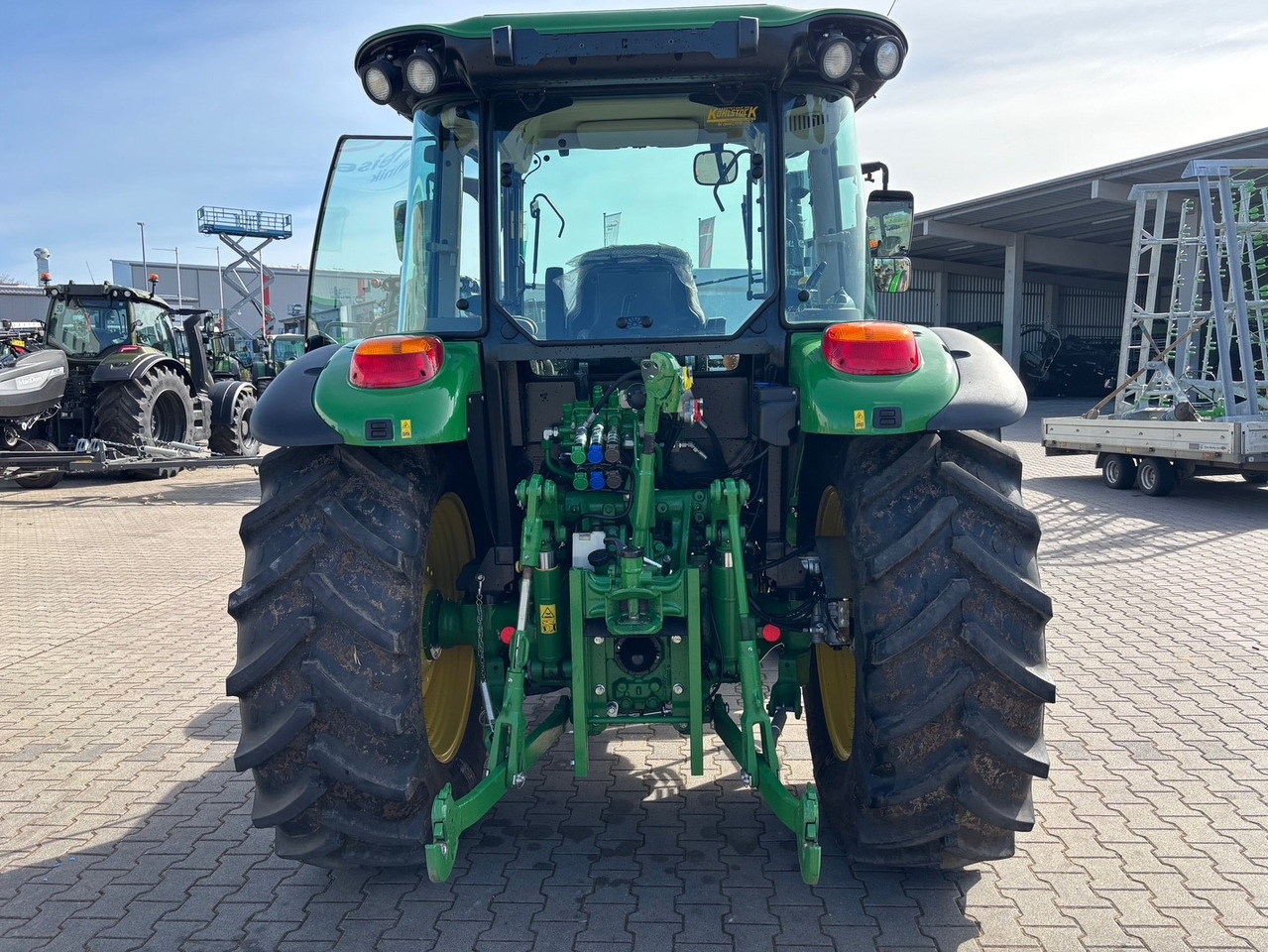 Трактор John Deere 5090 M: снимка 6 Трактор John Deere 5090 M: снимка 6