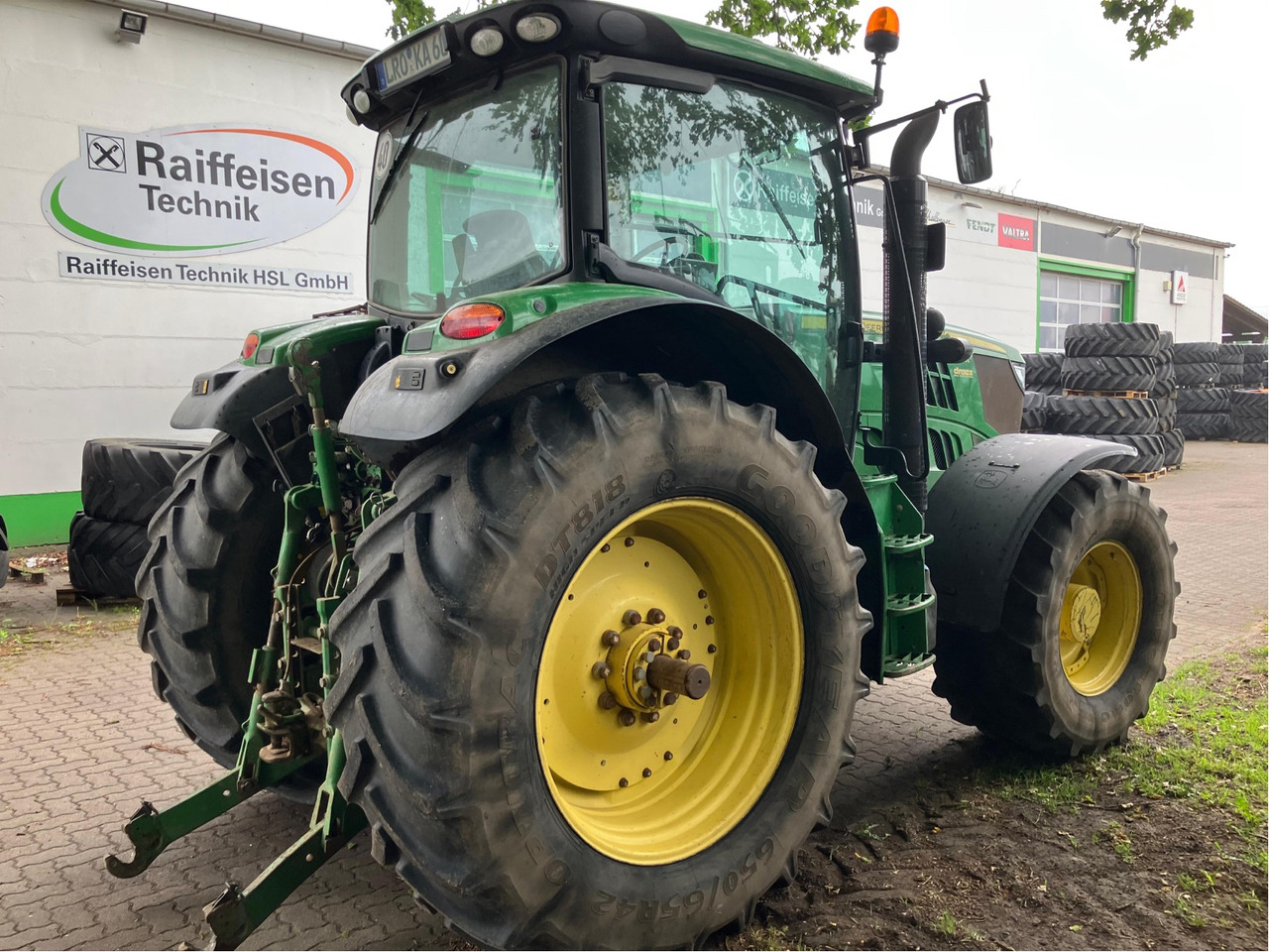 John Deere 6170 R AutoPower - Трактор: снимка 2 John Deere 6170 R AutoPower - Трактор: снимка 2